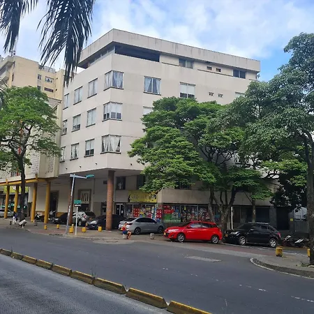 201 Apartamento Completo Rers Versalles 3 Habitaciones - Cali Tower Suites & Lofts